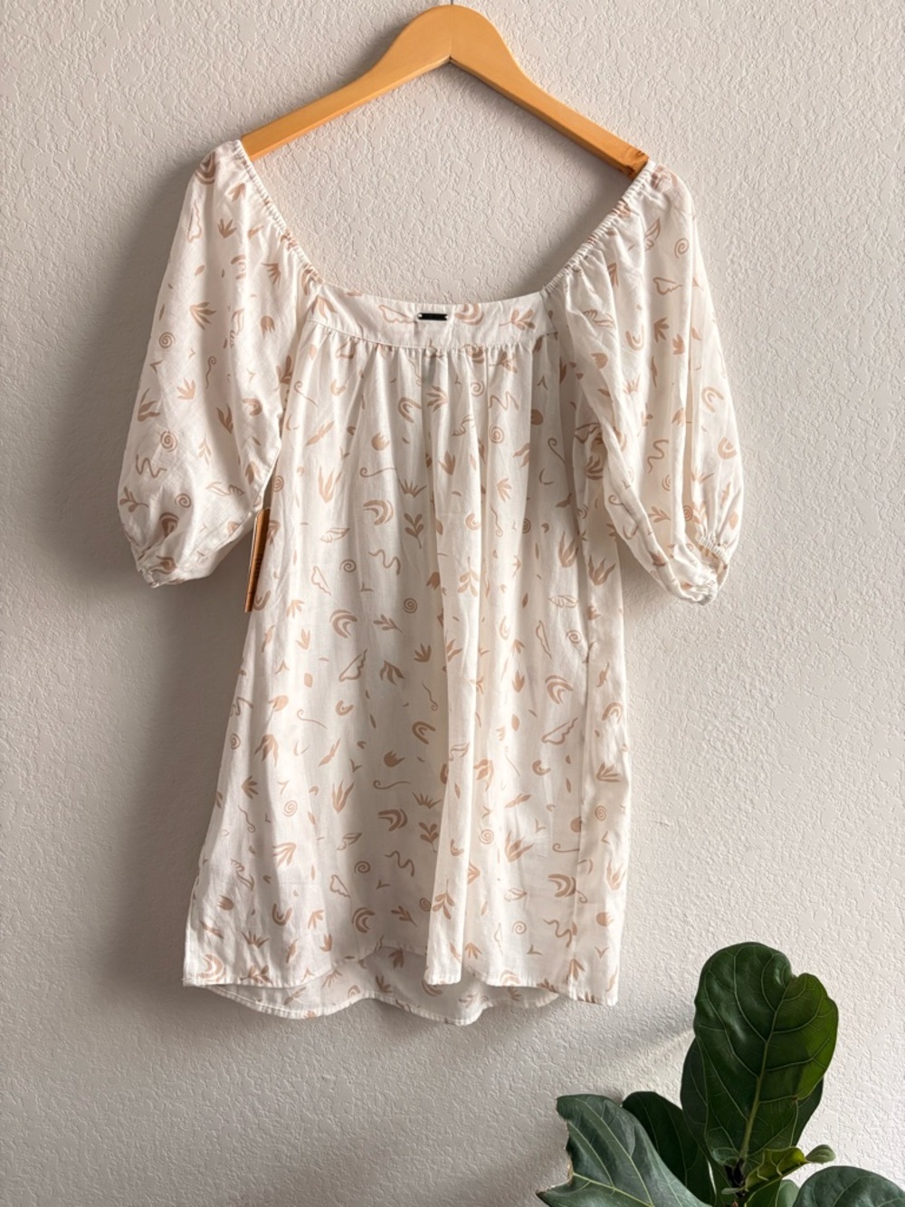 NWT Billabong On The Shore Dress Medium